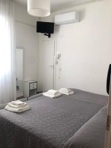 Hotel Oria Rimini Kültér fotó